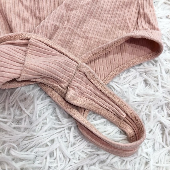 Free People Speed Dial Ribbed Thong Bodysuit Bubble Bath Pink Size XS - Picture 5 of 7